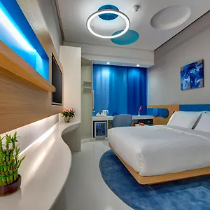 2* 酒店 杜拜阿尔库利因布尔酒店