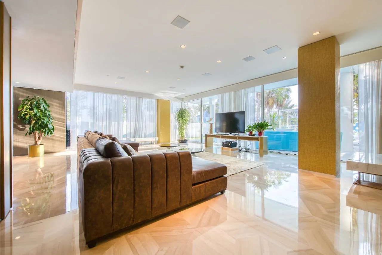 Maison Privee - Five Palm Villa Dubai United Arab Emirates